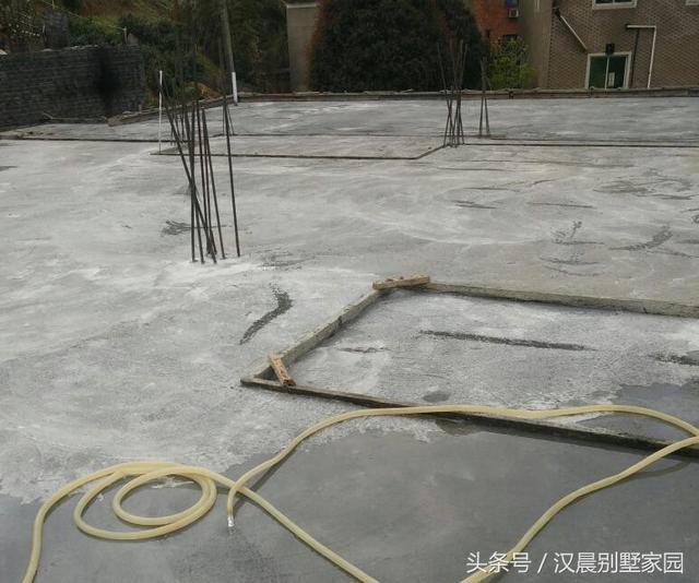 有錢就是好，泰州汪總蓋的帶地下車庫現(xiàn)代別墅，鄰居看了都坐不??！