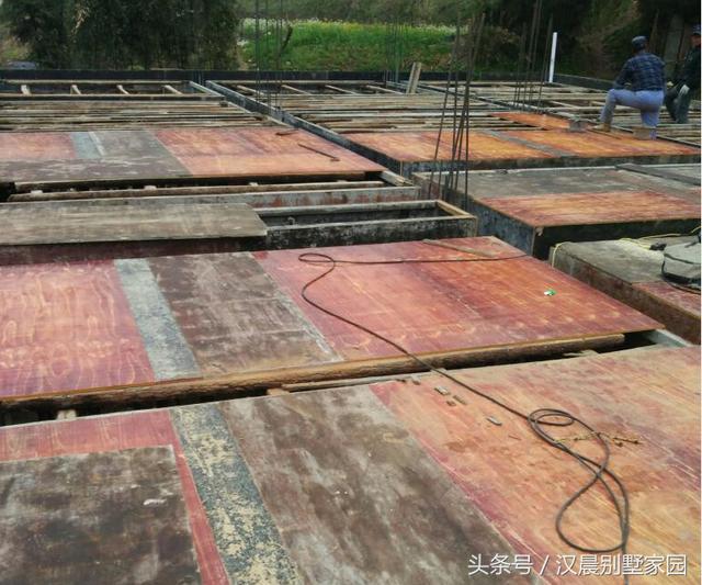 有錢就是好，泰州汪總蓋的帶地下車庫現(xiàn)代別墅，鄰居看了都坐不??！