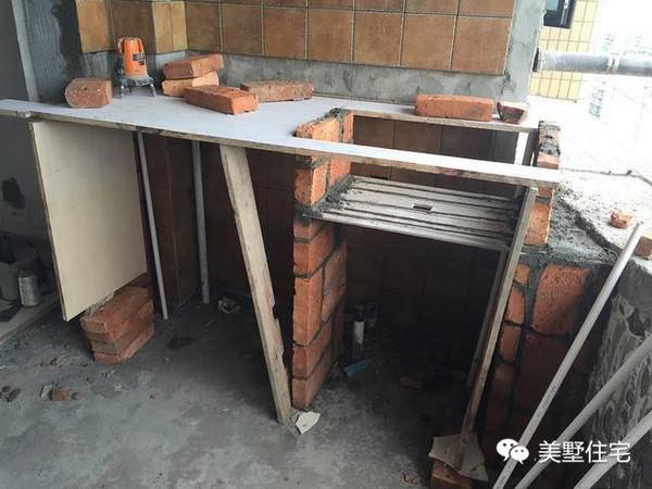 農(nóng)村自建小別墅，排污問題是關(guān)鍵！兩分鐘教你學(xué)會建化糞池！