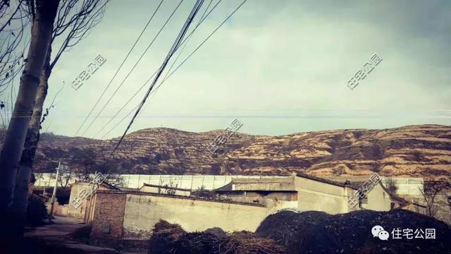 農(nóng)村小伙自畫(huà)結(jié)構(gòu)圖，不到20萬(wàn)建成兩層小別墅，怎么做到的？