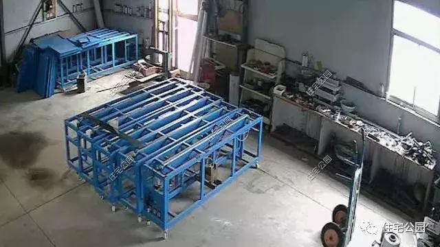 江蘇農(nóng)村花了50萬建成的平房別墅，這樣光伏發(fā)電的屋面見過么