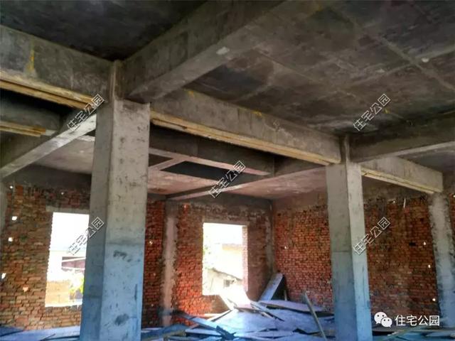 趁熱鬧來曬曬我的新房子，帶大院的兩層小洋樓，27萬蓋好美滋滋