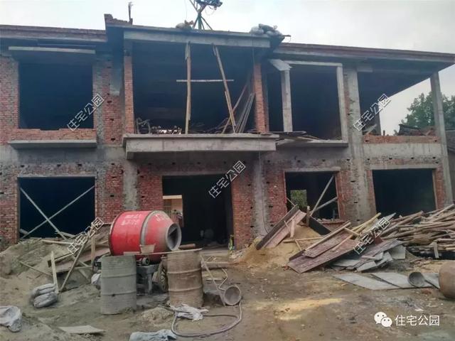 趁熱鬧來曬曬我的新房子，帶大院的兩層小洋樓，27萬蓋好美滋滋