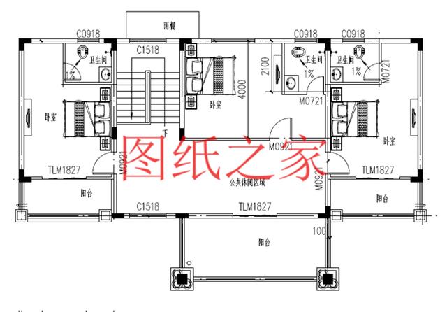 簡潔實用的農(nóng)村二層別墅，非常適合宅基地是長方形的家庭修建！