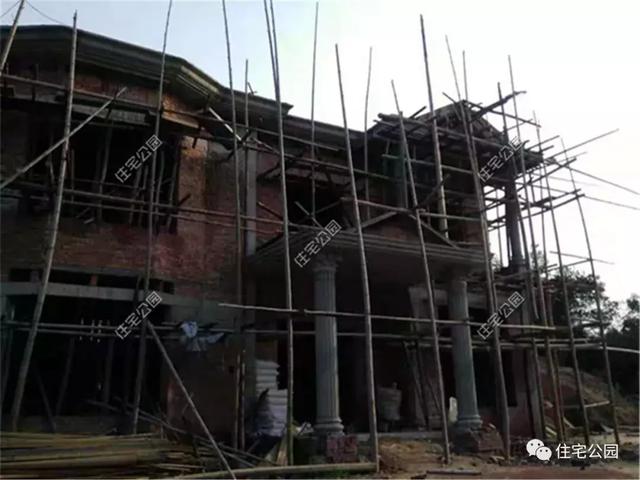 拆掉農(nóng)村40年老宅，花65萬建成這棟農(nóng)村別墅，父母都夸好