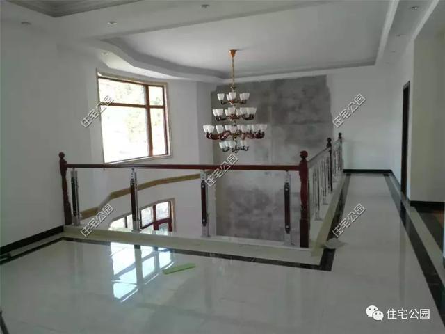 拆掉農(nóng)村40年老宅，花65萬建成這棟農(nóng)村別墅，父母都夸好