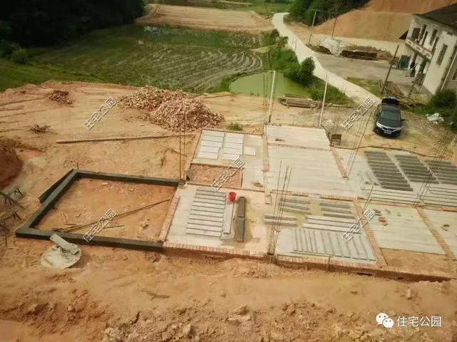 拆掉農(nóng)村40年老宅，花65萬建成這棟農(nóng)村別墅，父母都夸好