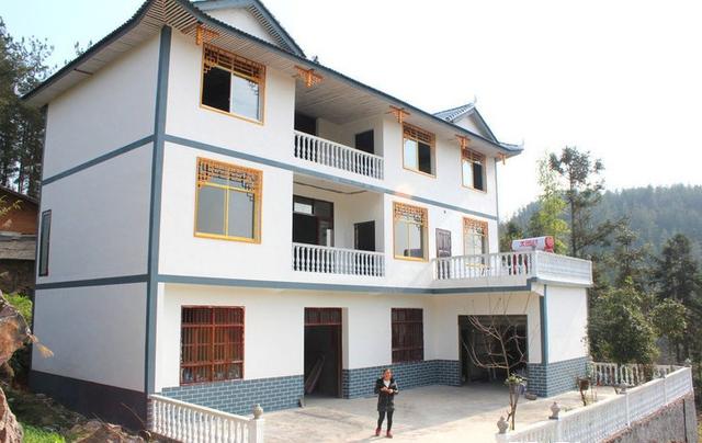 8棟農(nóng)村自建別墅實(shí)拍找票，第二棟最霸氣，第6棟在城里值兩套房！