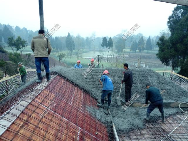 剛建幾年的房子，墻體和樓板就開裂了，這是什么原因？