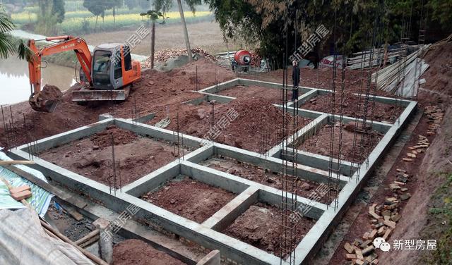 剛建幾年的房子，墻體和樓板就開裂了，這是什么原因？