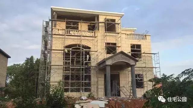 40萬建成農(nóng)村養(yǎng)老別墅，全村唯一的挑空客廳，真是美滋滋的！