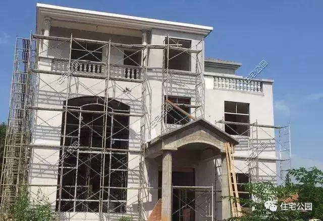 40萬建成農(nóng)村養(yǎng)老別墅，全村唯一的挑空客廳，真是美滋滋的！