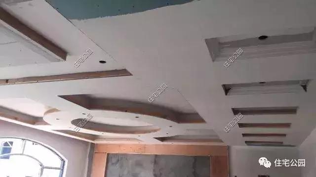 40萬建成農(nóng)村養(yǎng)老別墅，全村唯一的挑空客廳，真是美滋滋的！