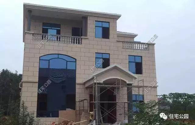 40萬建成農(nóng)村養(yǎng)老別墅，全村唯一的挑空客廳，真是美滋滋的！