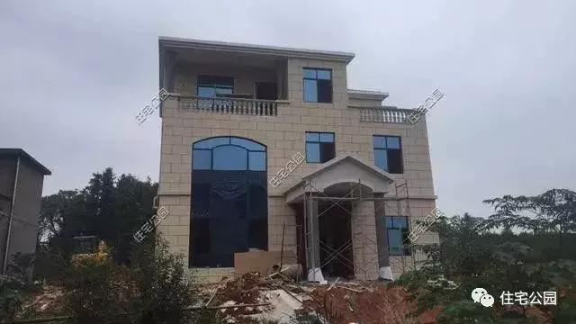 40萬建成農(nóng)村養(yǎng)老別墅，全村唯一的挑空客廳，真是美滋滋的！