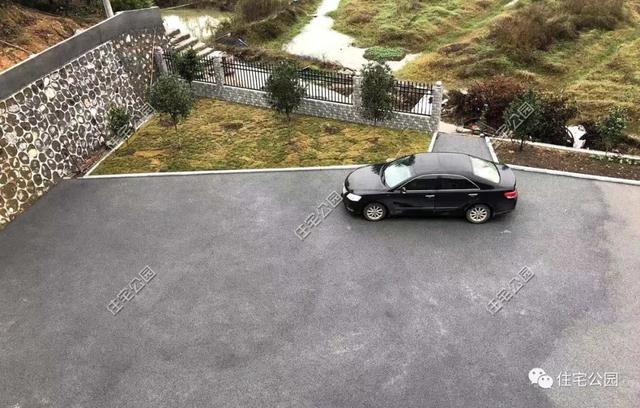 為了回老家工作的女兒，江西父母建三層別墅，小院裝修全做好120萬(wàn)