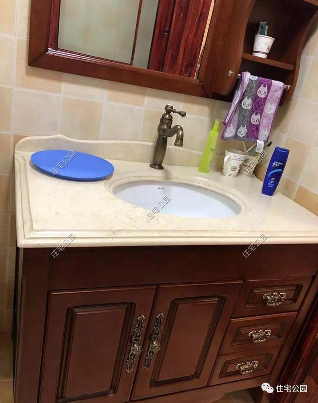 為了回老家工作的女兒，江西父母建三層別墅，小院裝修全做好120萬(wàn)