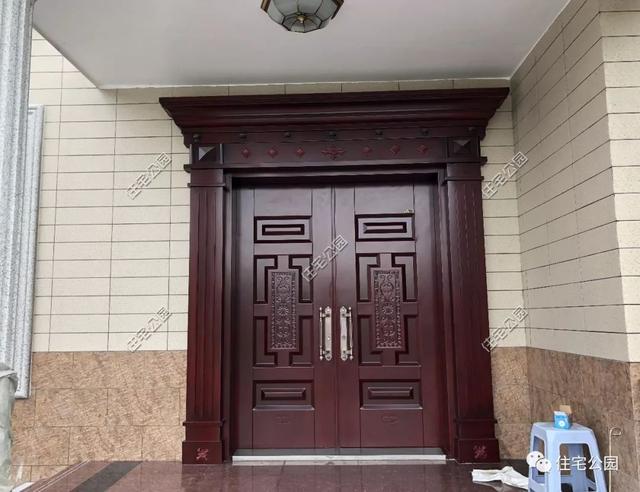 為了回老家工作的女兒，江西父母建三層別墅，小院裝修全做好120萬(wàn)