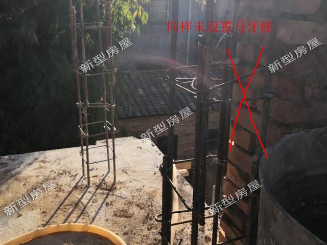 構(gòu)造柱不設(shè)馬牙槎的自建房，還不如不要，完全是浪費鋼筋！