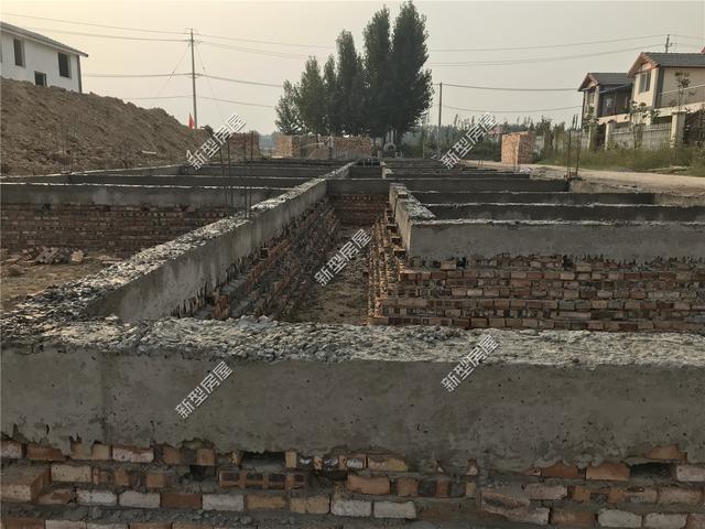 混凝土打成這樣怎么蓋別墅？別猶豫，馬上換掉施工隊