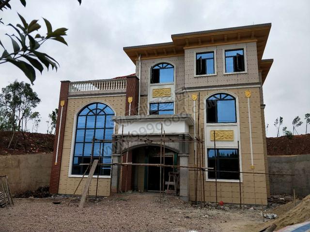 湖南郝總自建15X15米農(nóng)村三層別墅，才花了45萬，宅地臨路，布局完美！