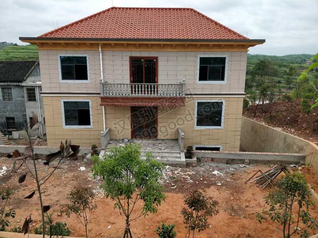 湖南郝總自建15X15米農(nóng)村三層別墅，才花了45萬，宅地臨路，布局完美！