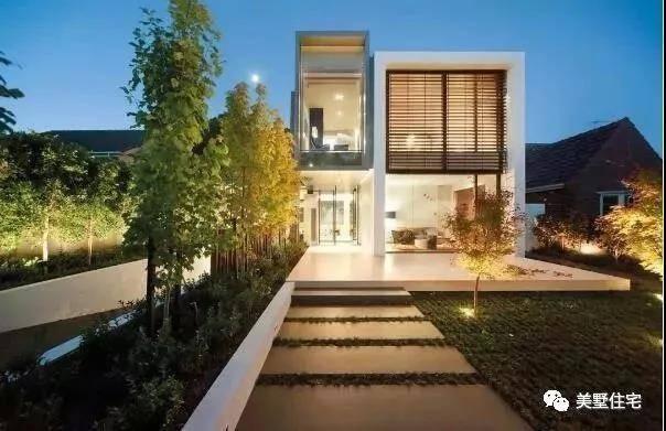 20套現(xiàn)代風格的小別墅，在農(nóng)村建一棟,肯定轟動十里八鄉(xiāng)！