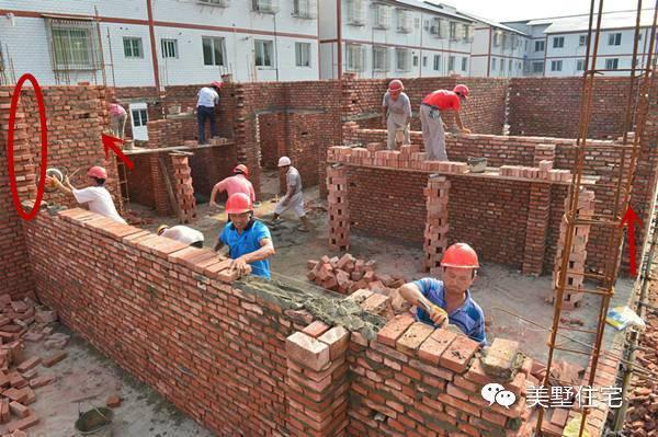 農(nóng)村自建房如果構(gòu)造柱沒有馬牙槎，鋼筋就沒法吃力，建房一定要注意