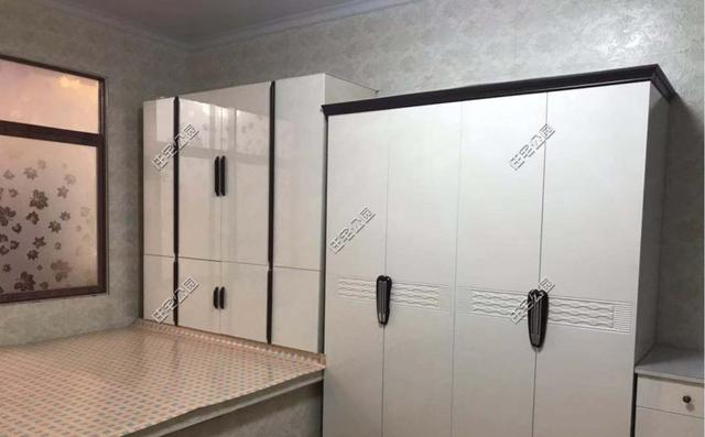 遼寧小伙為父母蓋養(yǎng)老別墅，保溫、地暖、火炕房全都有，只花了30萬(wàn)！