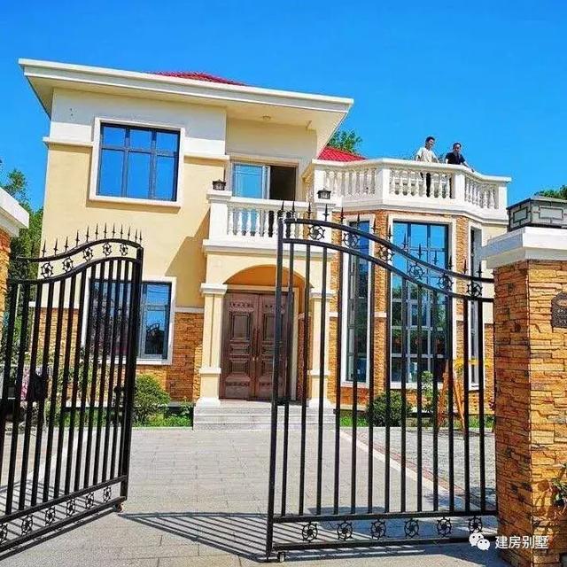 拆掉老家的青磚瓦房，35萬蓋好兩層小別墅，漂亮又實(shí)用