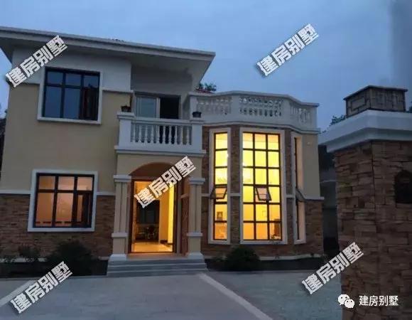 拆掉老家的青磚瓦房，35萬蓋好兩層小別墅，漂亮又實(shí)用