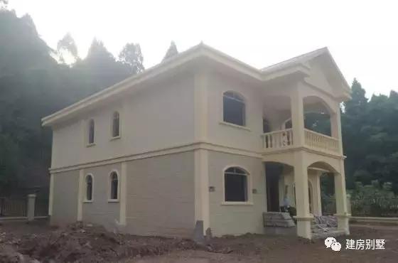 精致漂亮的兩層小別墅圖片，25萬就能建好，全家人的避風(fēng)港