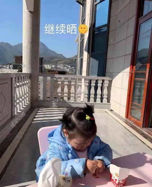 為父母養(yǎng)老，湖南兄妹在農(nóng)村老家修建三層別墅，主體裝修一個花了80萬