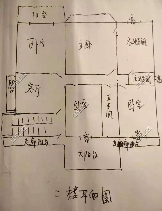 為父母養(yǎng)老，湖南兄妹在農(nóng)村老家修建三層別墅，主體裝修一個花了80萬
