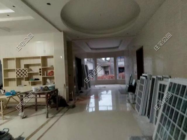 為了落葉歸根，湖南兄弟倆回鄉(xiāng)下建別墅，各自花了60萬(wàn)，享受田園生活