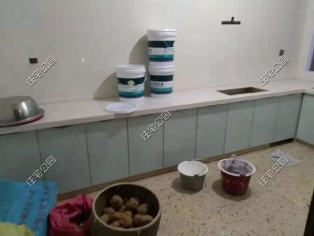 為了落葉歸根，湖南兄弟倆回鄉(xiāng)下建別墅，各自花了60萬(wàn)，享受田園生活