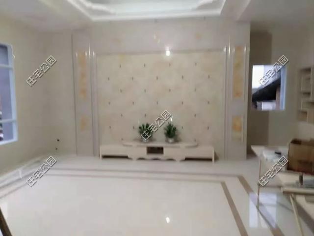 為了落葉歸根，湖南兄弟倆回鄉(xiāng)下建別墅，各自花了60萬(wàn)，享受田園生活