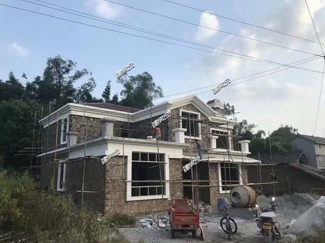 最美的農(nóng)村二層別墅設(shè)計，深受大家歡迎，建成實景美翻了