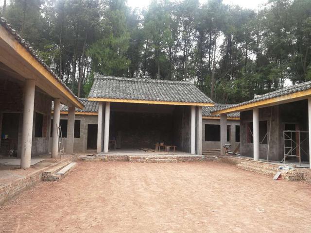 25X28米的一層別墅設(shè)計(jì)方案，超氣派的農(nóng)村養(yǎng)老房，你喜歡嗎？