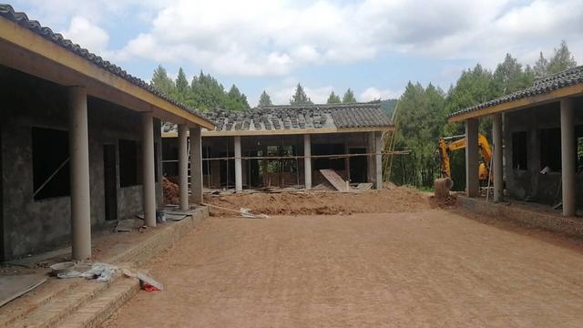 25X28米的一層別墅設(shè)計(jì)方案，超氣派的農(nóng)村養(yǎng)老房，你喜歡嗎？