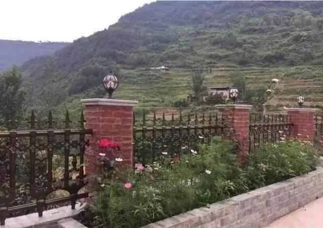 最適合農村的實用布局、方正戶型，兩套廣西自建522平農村別墅