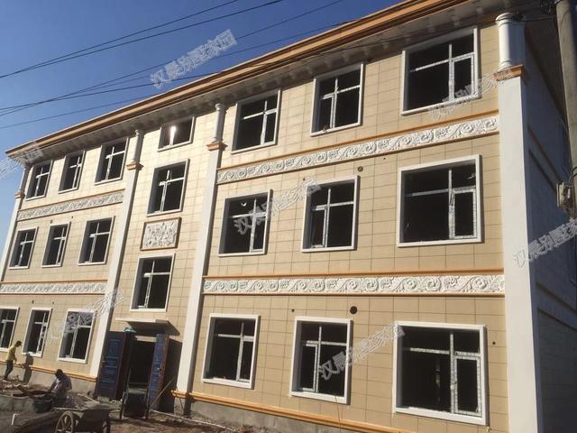 今年的蓋房愿望實現(xiàn)了嗎？2套豪華雙拼別墅實拍照片，過年想低調都難