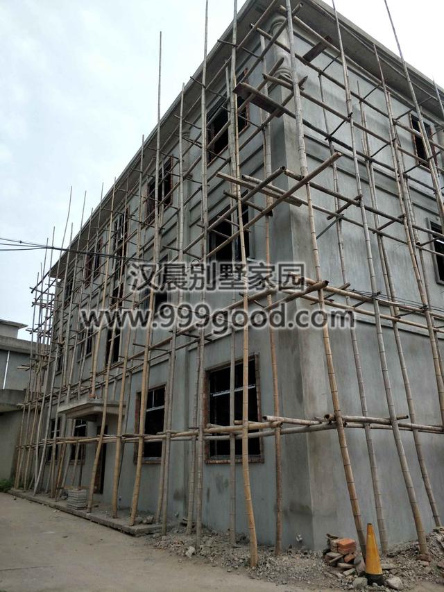 今年的蓋房愿望實現(xiàn)了嗎？2套豪華雙拼別墅實拍照片，過年想低調都難