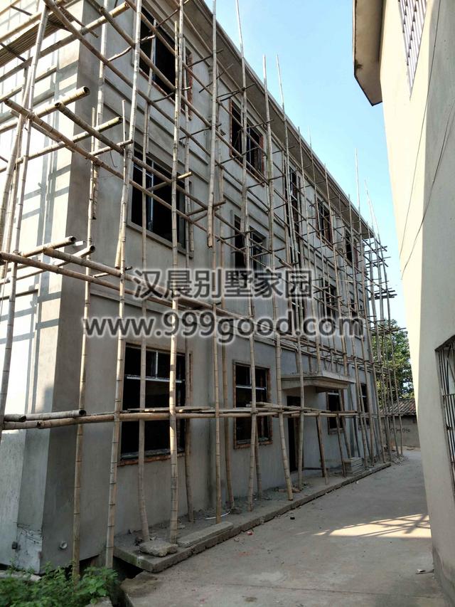 今年的蓋房愿望實現(xiàn)了嗎？2套豪華雙拼別墅實拍照片，過年想低調都難