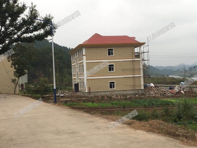 今年的蓋房愿望實現(xiàn)了嗎？2套豪華雙拼別墅實拍照片，過年想低調都難