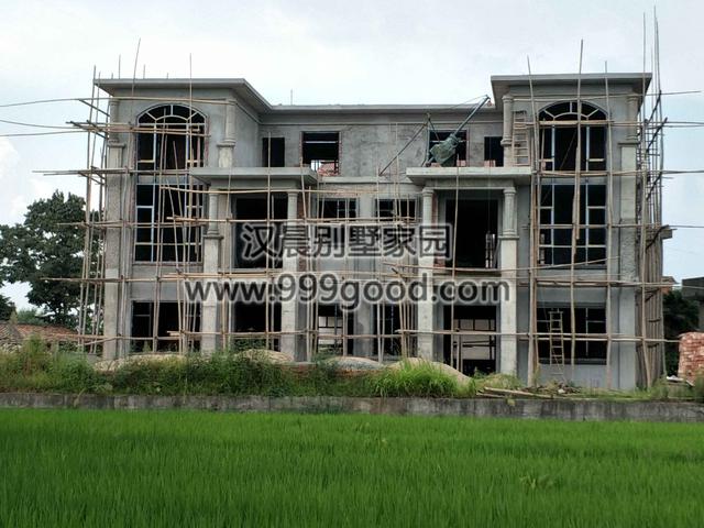 今年的蓋房愿望實現(xiàn)了嗎？2套豪華雙拼別墅實拍照片，過年想低調都難