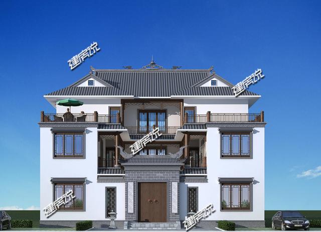 見了這棟最漂亮的四合院別墅，一下就成了全村的焦點，鄰居天天來串門