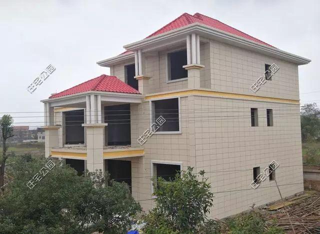 農(nóng)村孝子彗星修建三層別墅，父親生病母親監(jiān)工，主體70萬(wàn)建成，凝聚著一家人的愛(ài)