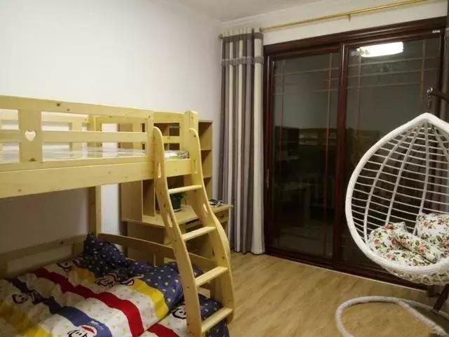 真嗨??！建成這棟農(nóng)村別墅，人生達到了巔峰，父母都笑得合不攏嘴！