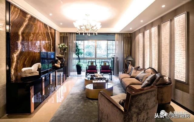 12.3X10.4米三層歐式樓房設(shè)計圖，超大落地窗戶挑空大客廳+大露臺！